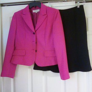 Ladies Tahari suit jacket & skirt size 10